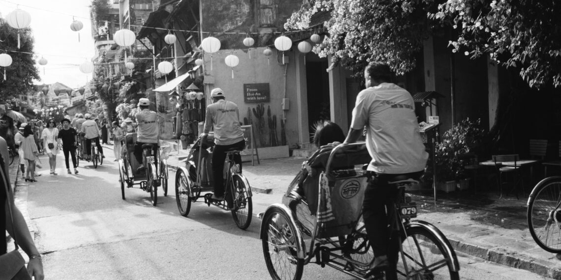 Việc Dễ – Việc Khó