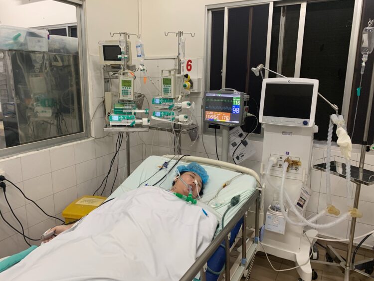 Trường Hợp Ngộ Độc Thuốc Tê Toàn Thân Articaine 4%+Epinephrine 1:100.000 Khi Phẫu Thuật Nâng Mũi Xử Trí Muộn