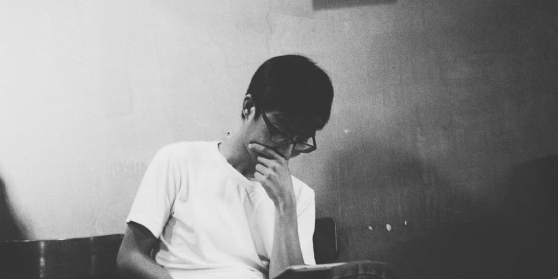 RA VIỆN …